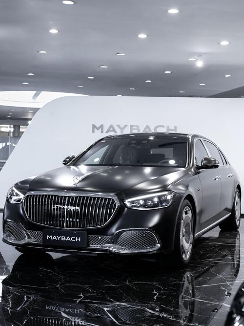 深圳宝安区超辉远企业管理咨询岚图汽车的售后服务让用户无忧出行，迈巴赫未来的豪华车趋势